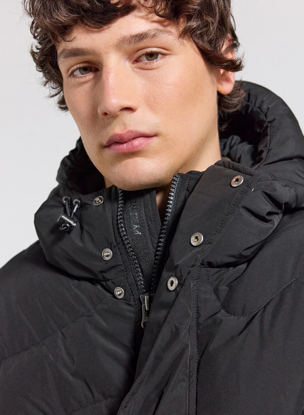 pyrenex-mourtis-doudoune-capuche-homme-noire image 5