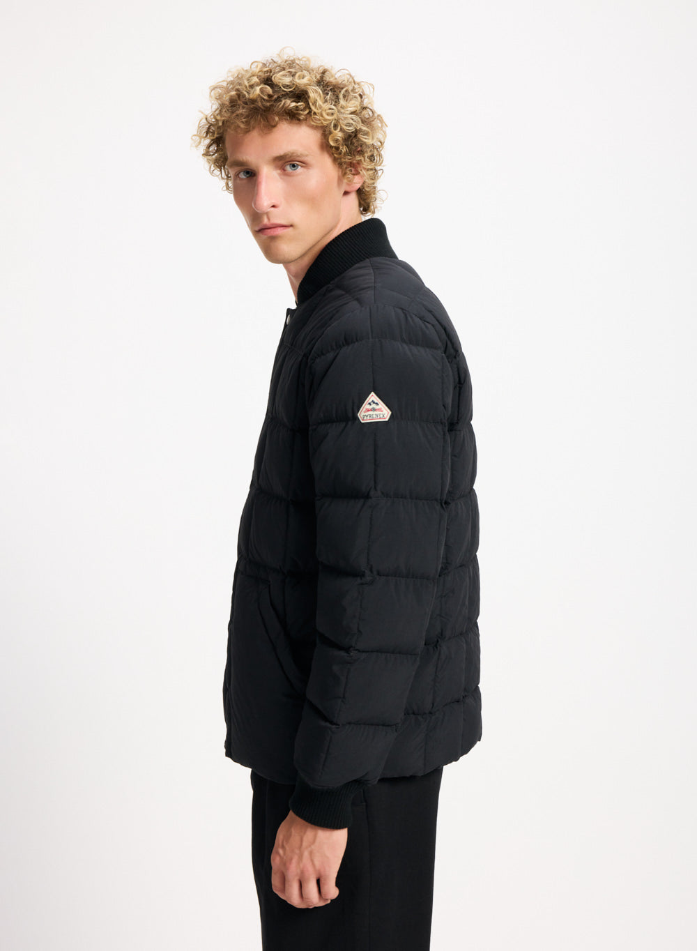 pyrenex-flight-veste-doudoune-homme-noire-piquage-carr image 3