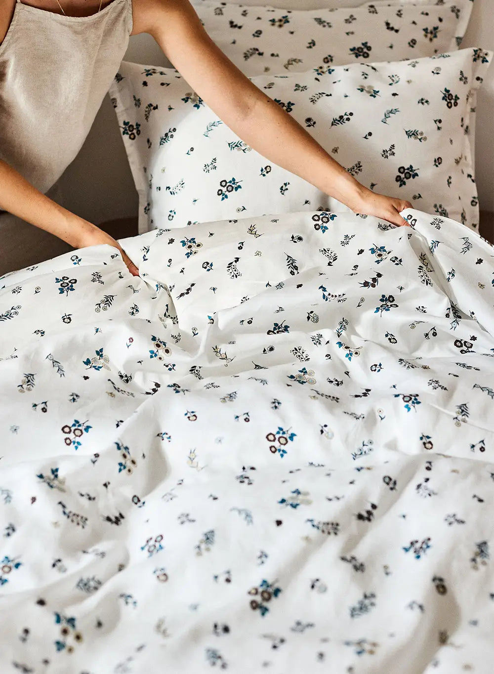 pyrenex-lily-housse-de-couette-motifs-floraux-coton-bio-et-tencel-lyocell image 2