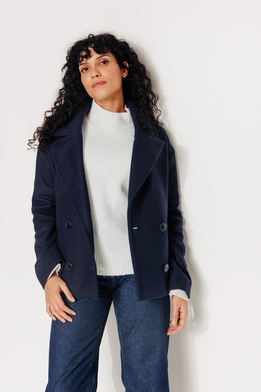 trench-coat-murier-manteau-court-oversize-drap-laine-vierge-marine image 3