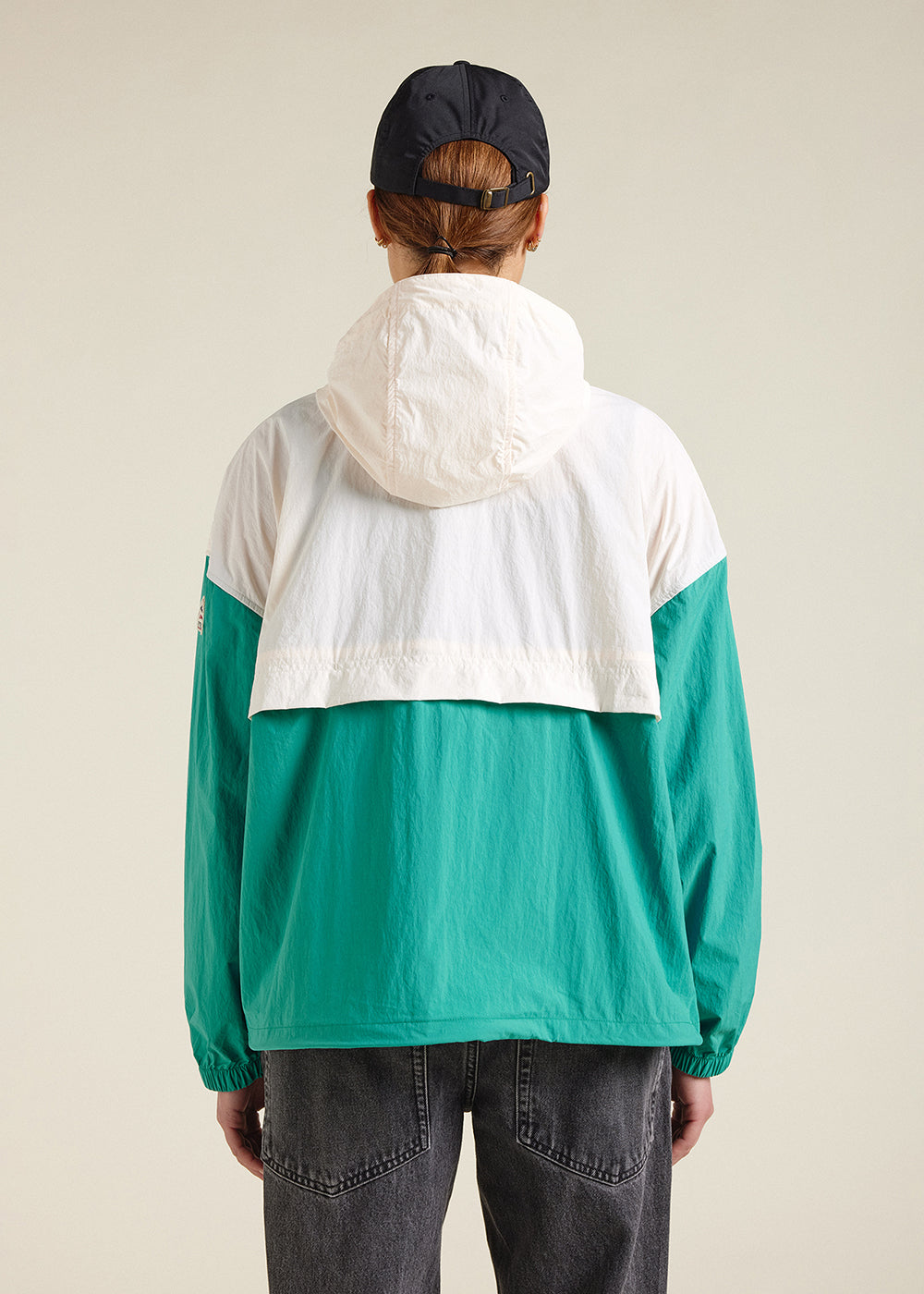 pyrenex-yoko-alhambra-coupe-vent-court-femme-en-tissu-recycl image 5