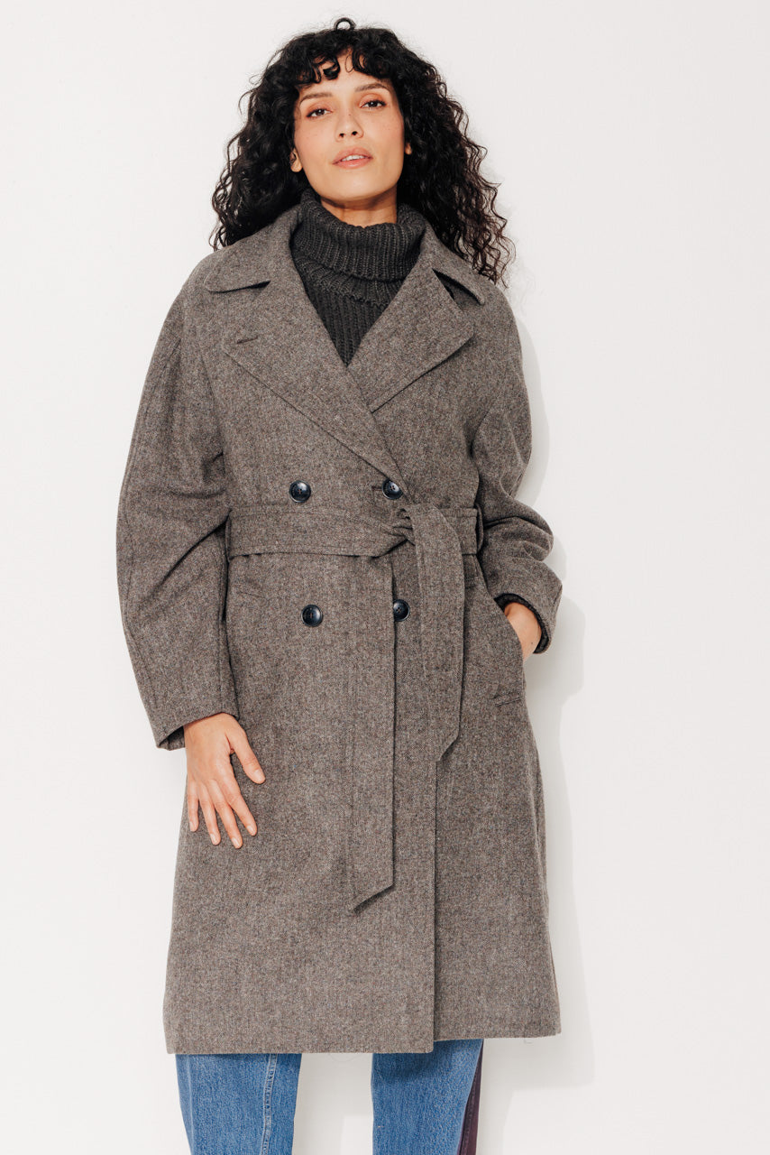 trench-coat-troene-manteau-long-ceintur-en-drap-de-laine-shetland-chin-taupe image 3