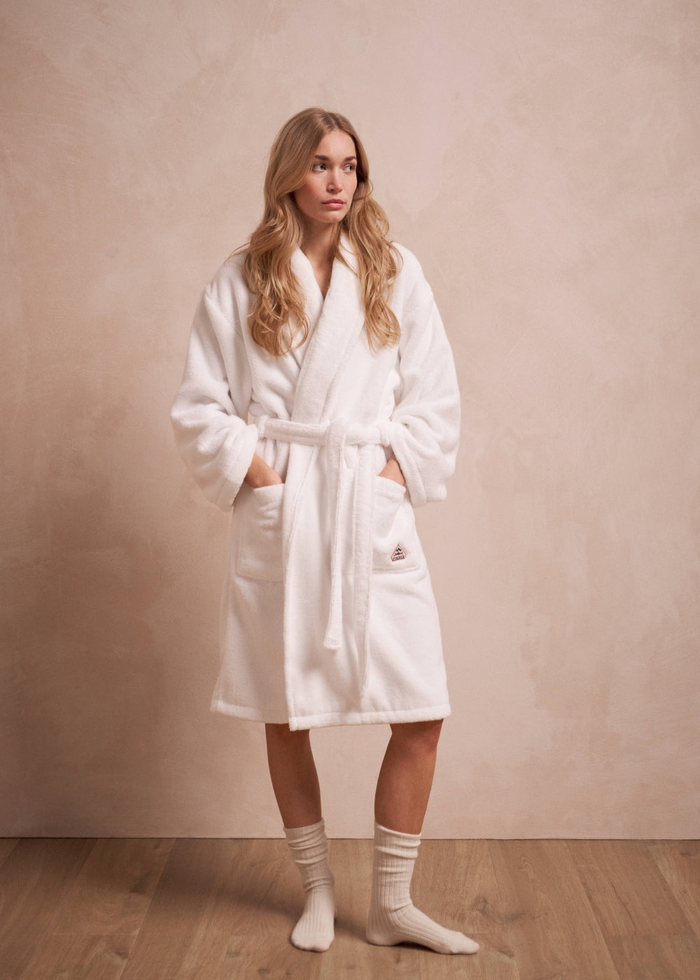hana-peignoir-en-coton-blanc-ponge-premium image 5