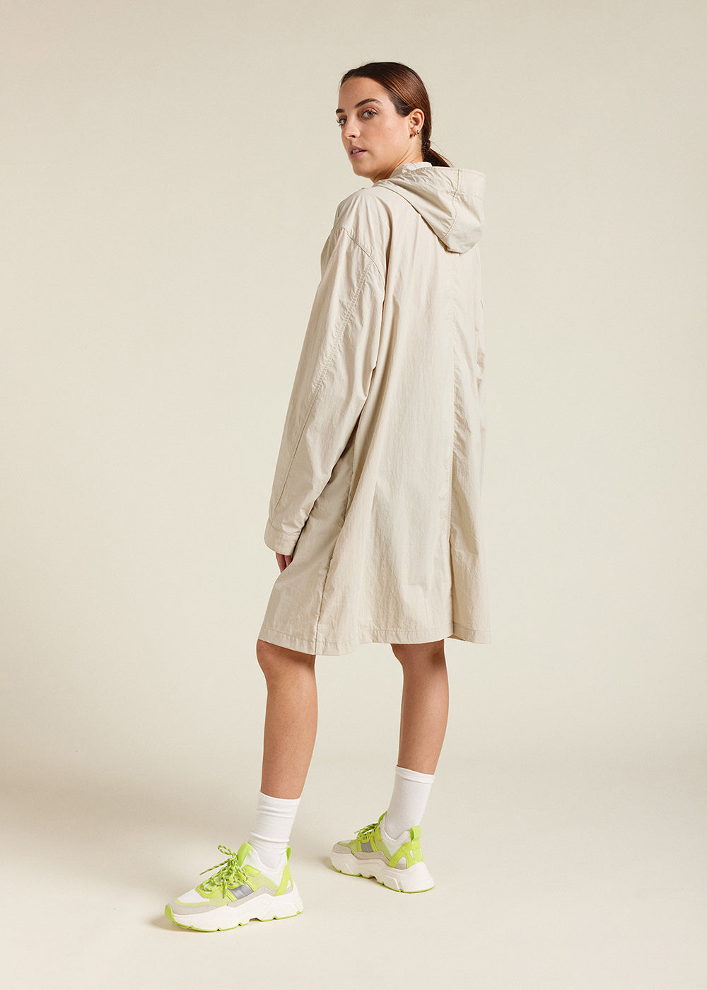 pyrenex-torrent-2-coupe-vent-long-capuche-unisexe-gris image 8