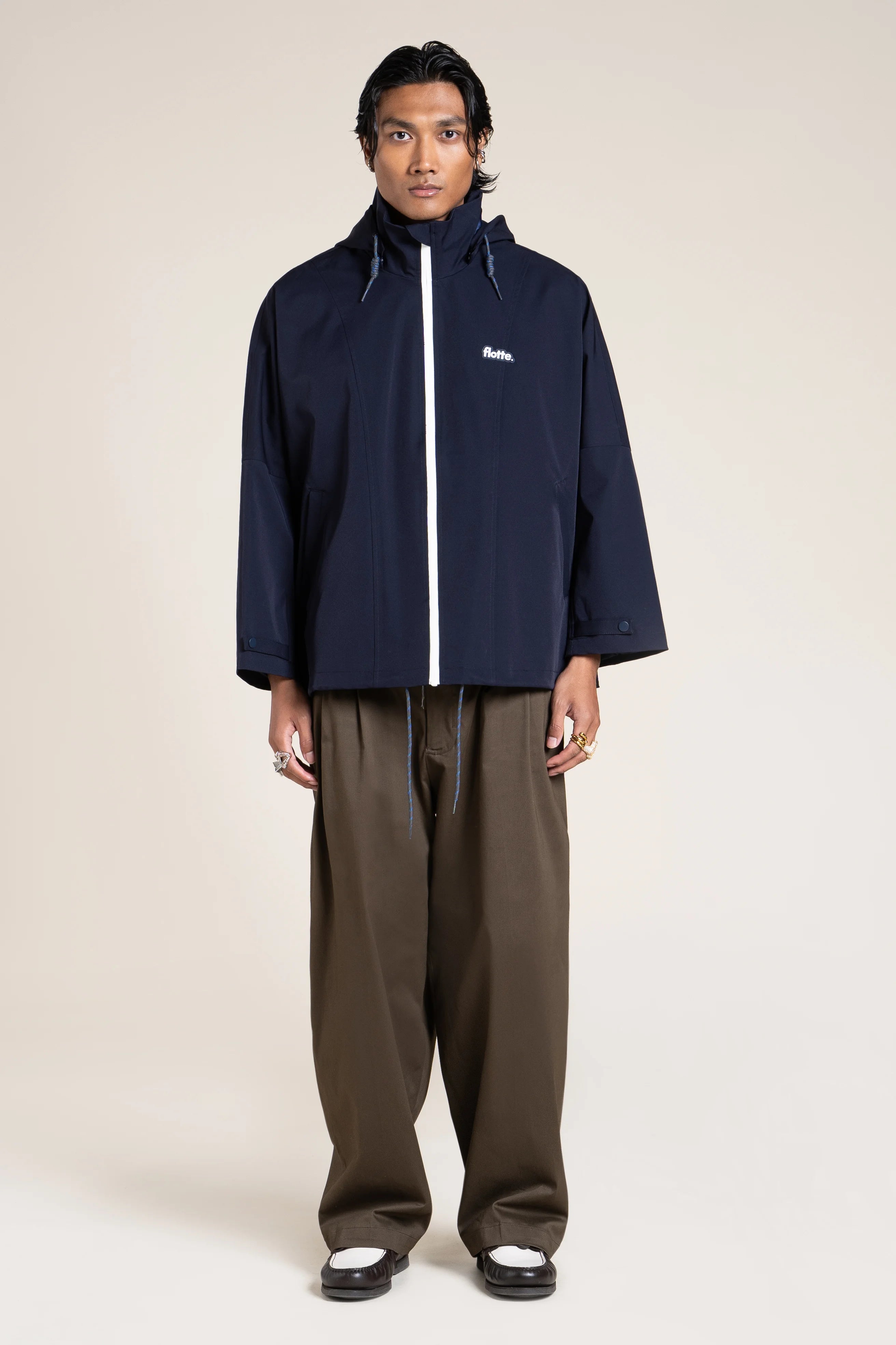 flotte-lourmel-cape-imperm-able-courte-oversize-capuche-4 image 2