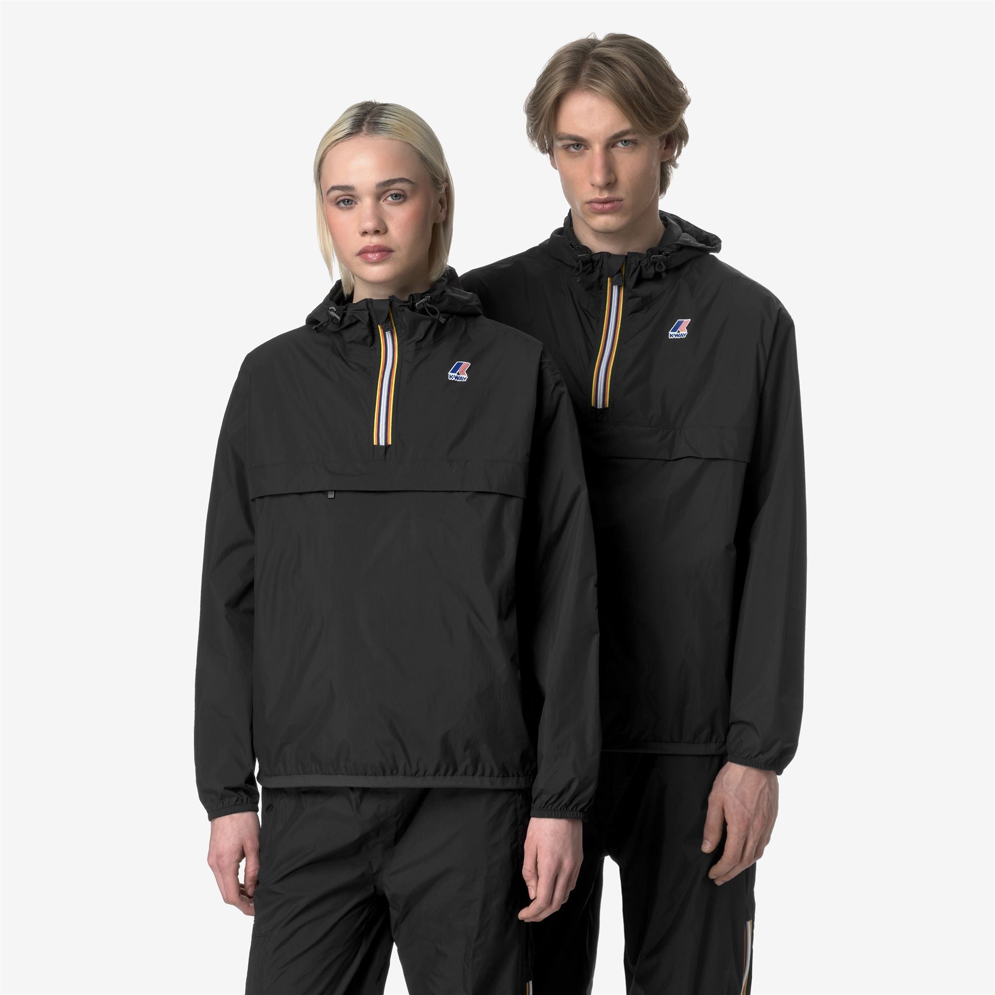 k-way-le-vrai-4-0-leon-east-veste-courte-unisexe-black-pure image 1