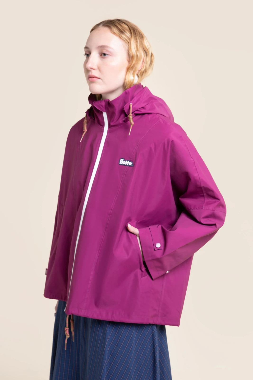 flotte-lourmel-cape-imperm-able-courte-oversize-capuche-2 image 2