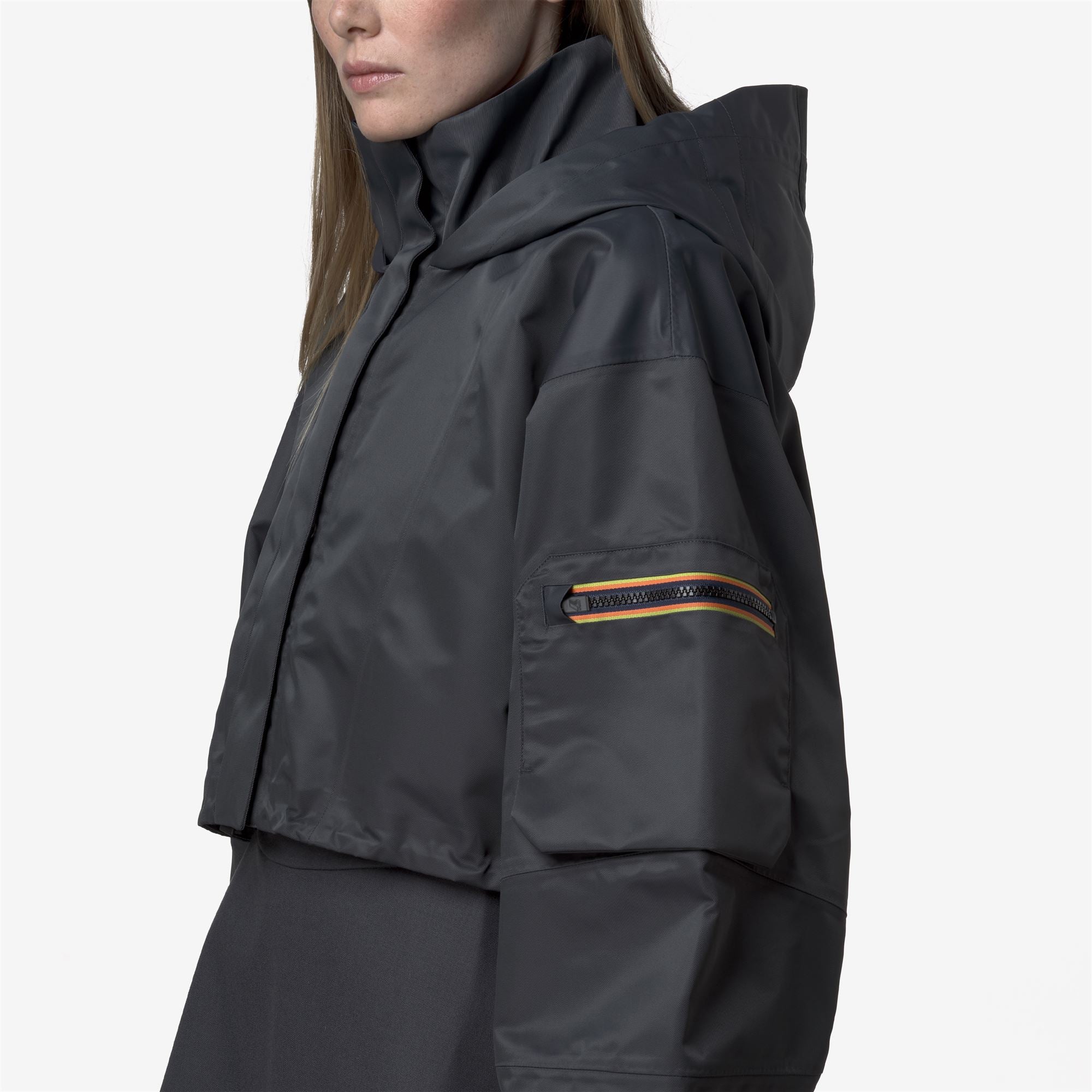 k-way-jaxie-tech-shiny-twill-veste-court-femme-blue-night image 4