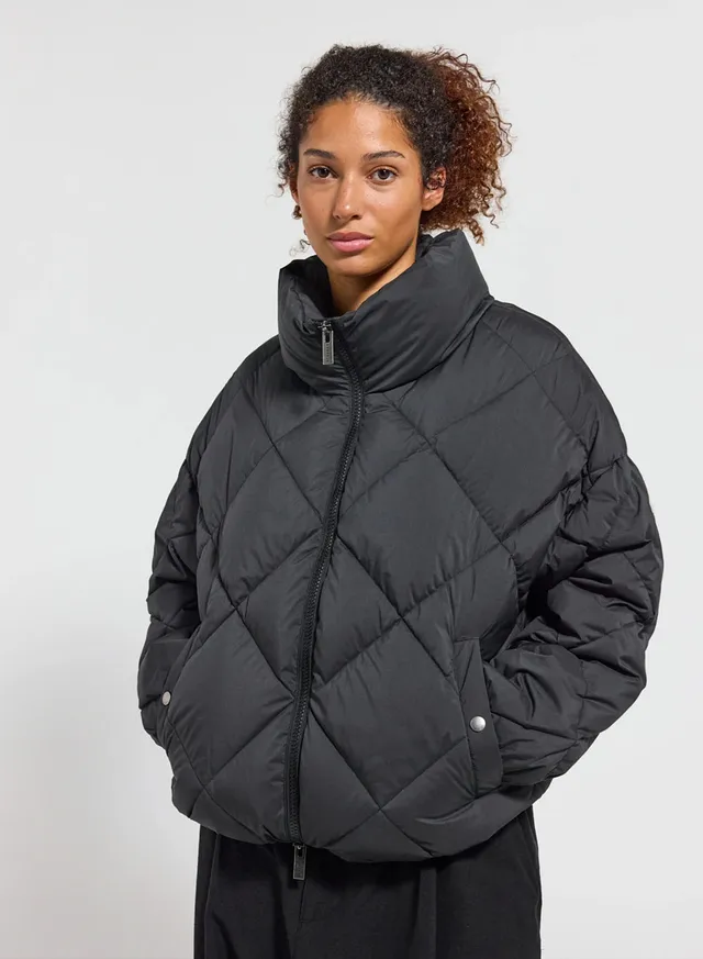 doudoune-oversize-femme-pyrenex-adele-col-enveloppant-noire image 1