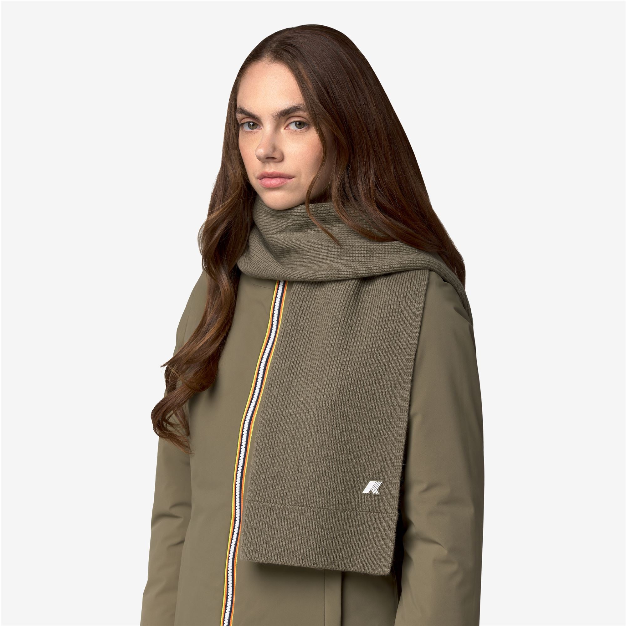k-way-etienne-cardigan-stitch-wool-charpe-unisexe-green-army image 1