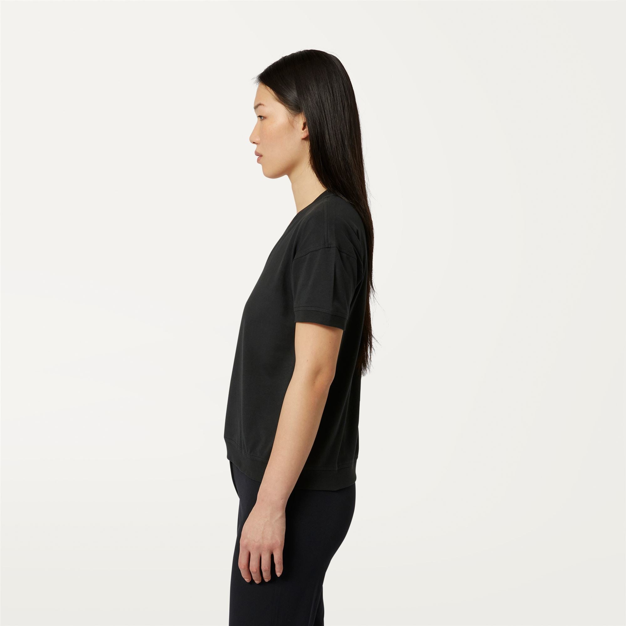 k-way-rubiel-t-shirt-femme-black-pure image 2
