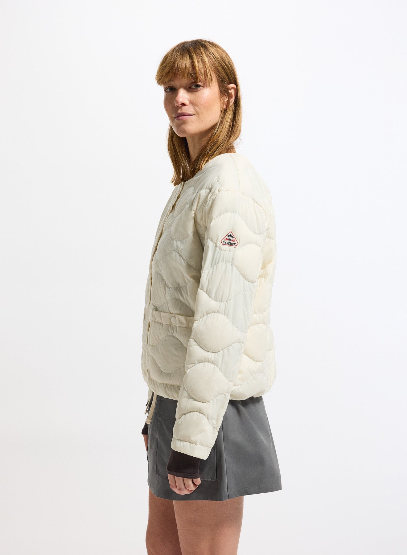 doudoune-ultra-l-g-re-femme-pyrenex-orite-blanche image 3