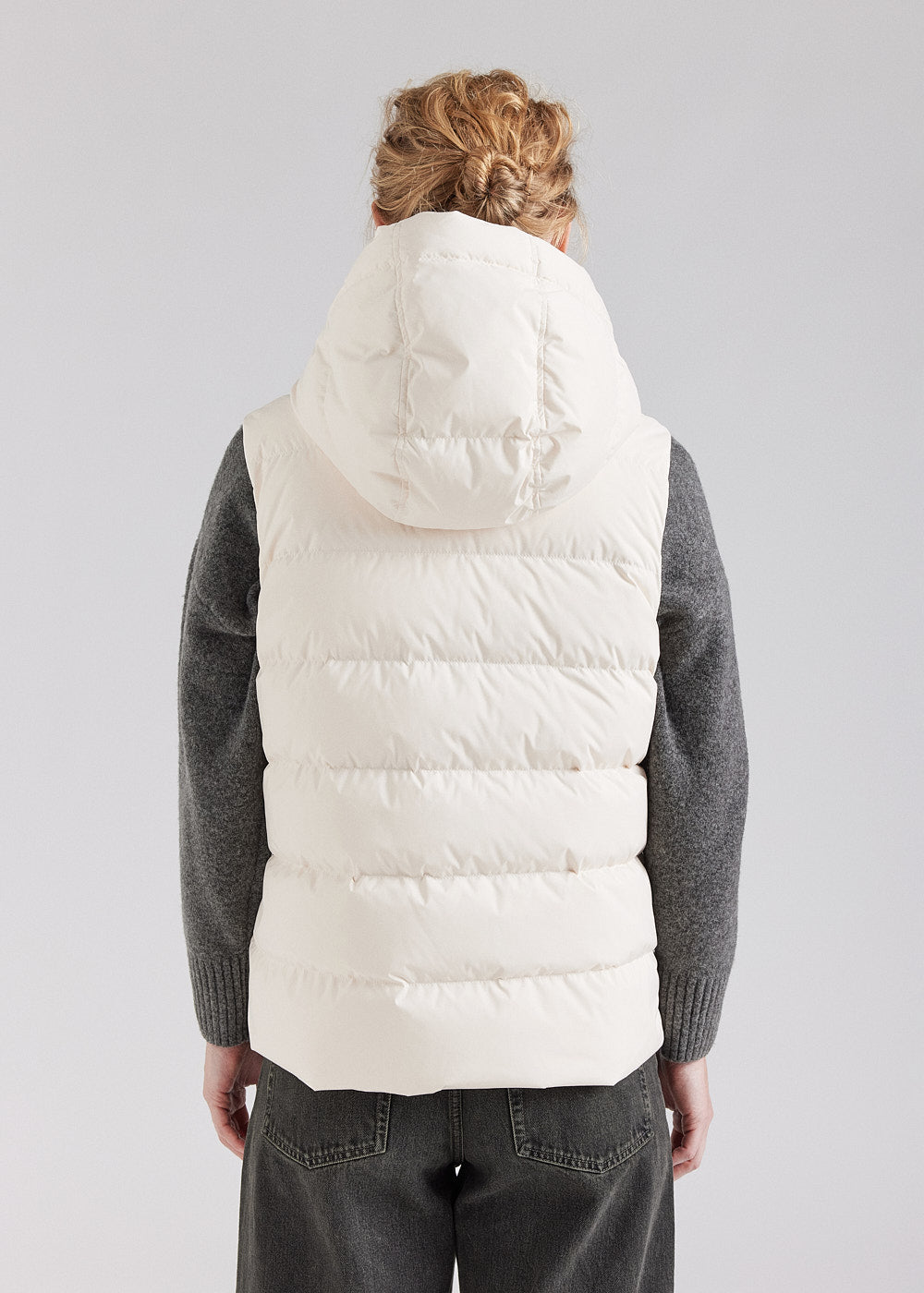 pyrenex-spoutnic-doudoune-sans-manches-femme-capuche-amovible-chalk image 4