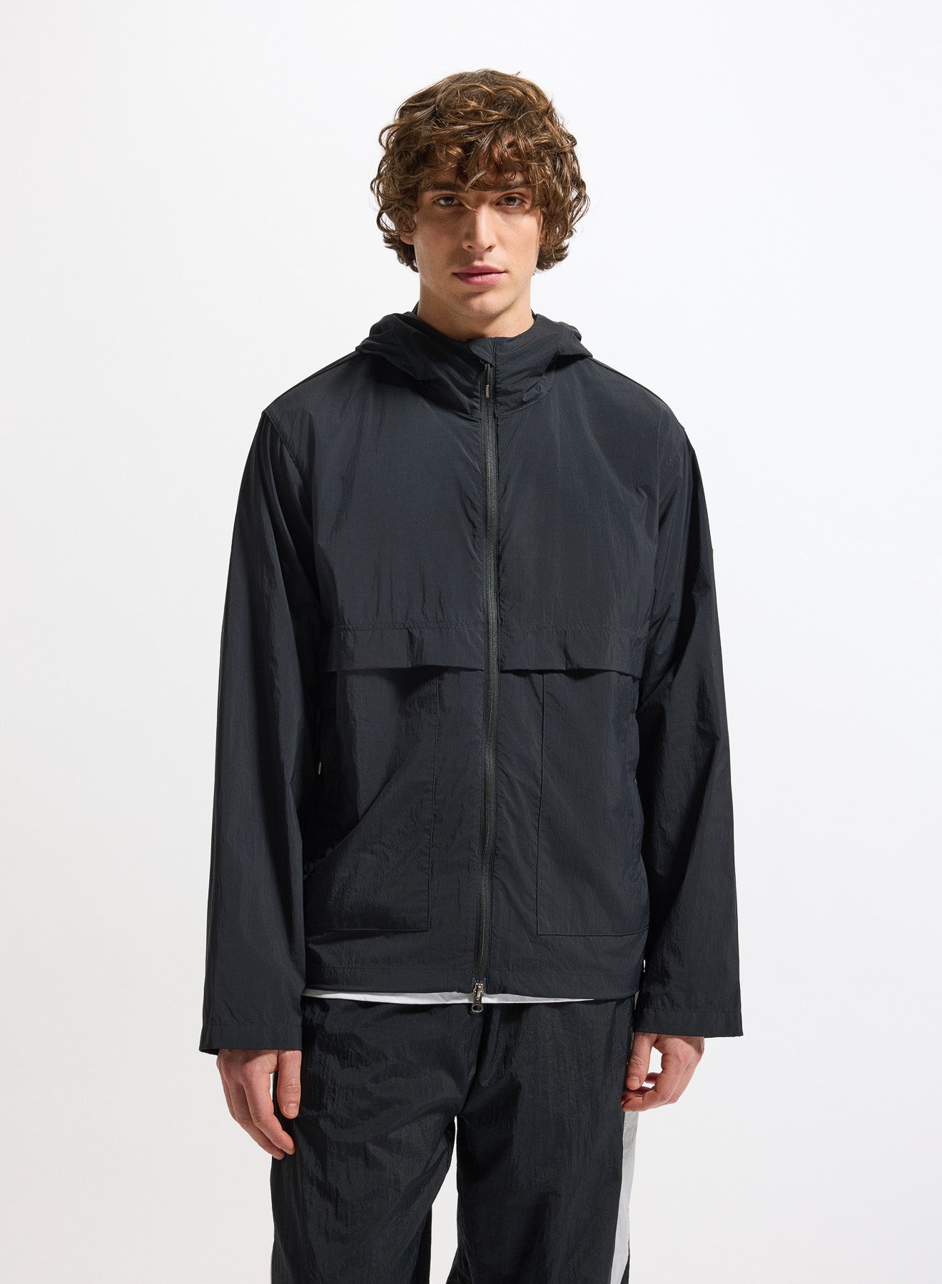 pyrenex-soulere-coupe-vent-unisexe-capuche-noir image 1