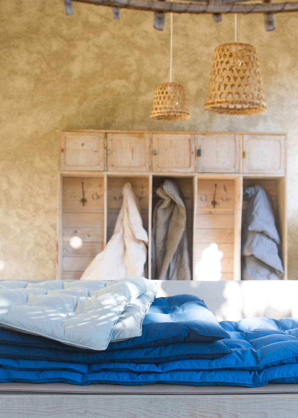pyrenex-caresse-plaid-duvet-bleu-de-n-mes image 2