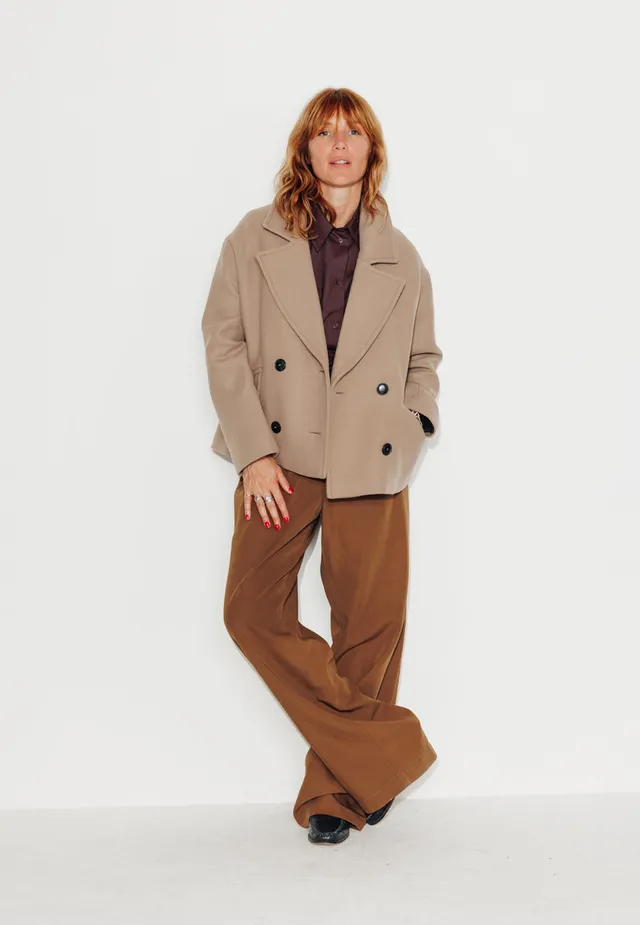 trench-coat-murier-manteau-court-oversize-drap-laine-vierge-beige image 1