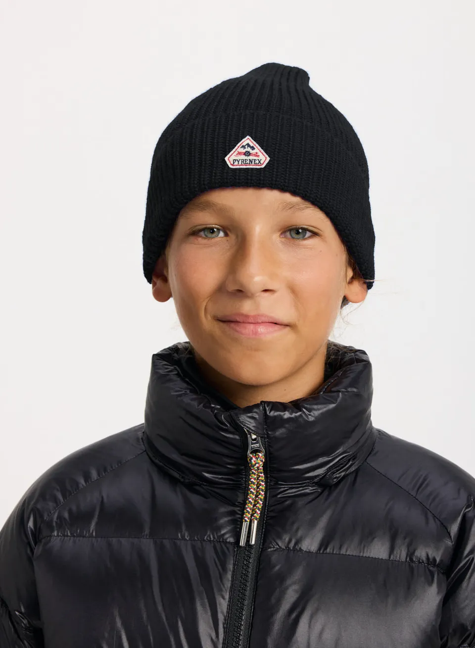 bonnet-enfant-pyrenex-roki-noir-laine-unisexe image 1