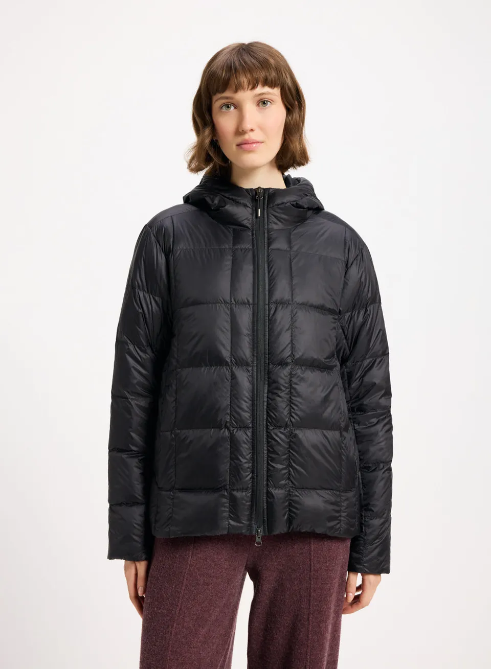 pyrenex-bassia-hooded-doudoune-l-g-re-femme-noire-capuche image 1