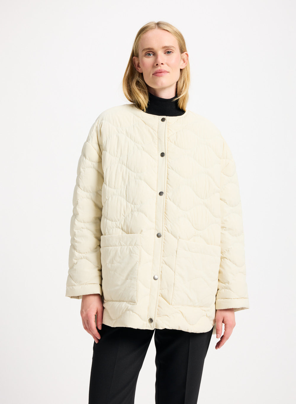 doudoune-l-g-re-femme-pyrenex-sienna-col-rond-beige image 1
