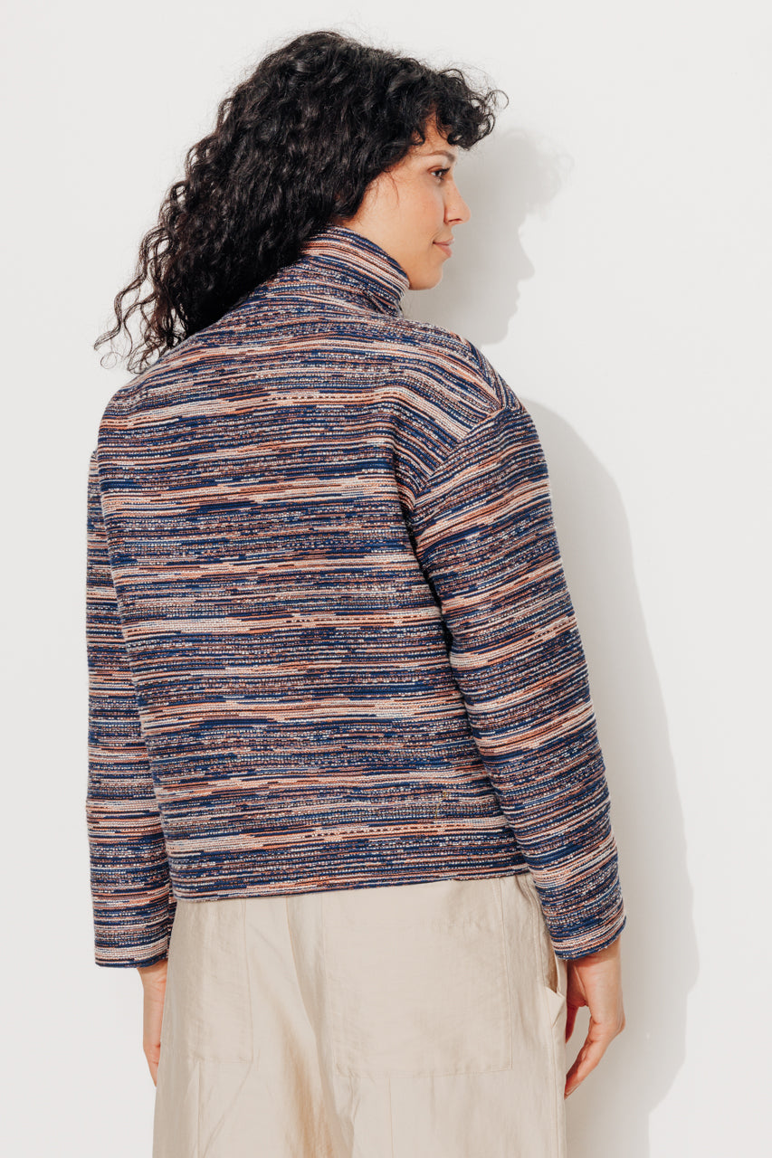 trench-coat-sofar-manteau-court-oversize-jacquard-ray-bleu-corail image 2