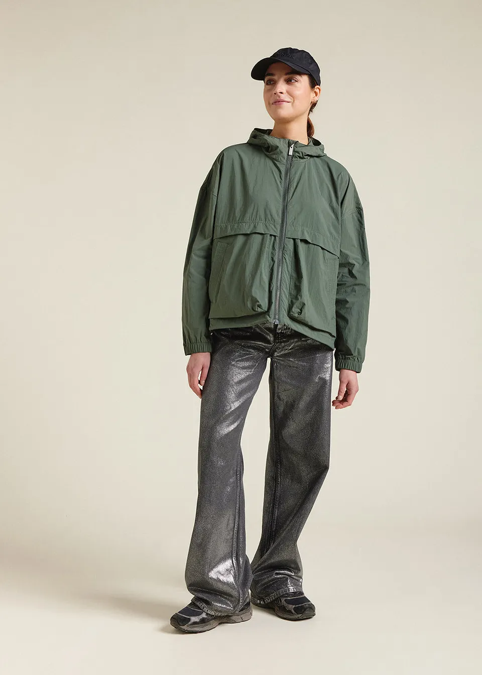pyrenex-yoko-coupe-vent-court-femme-jungle image 1
