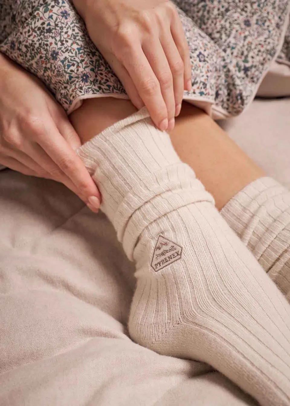 pyrenex-cocoon-chaussettes-beige-laine-m-rinos-et-cachemire image 1