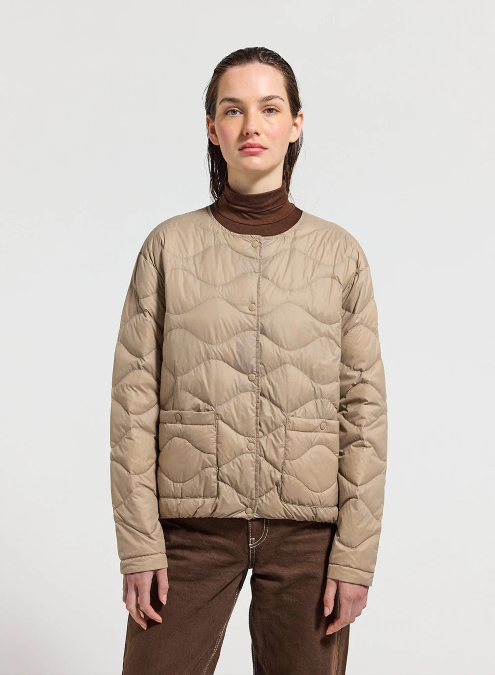 doudoune-ultra-l-g-re-femme-pyrenex-orite-beige image 1