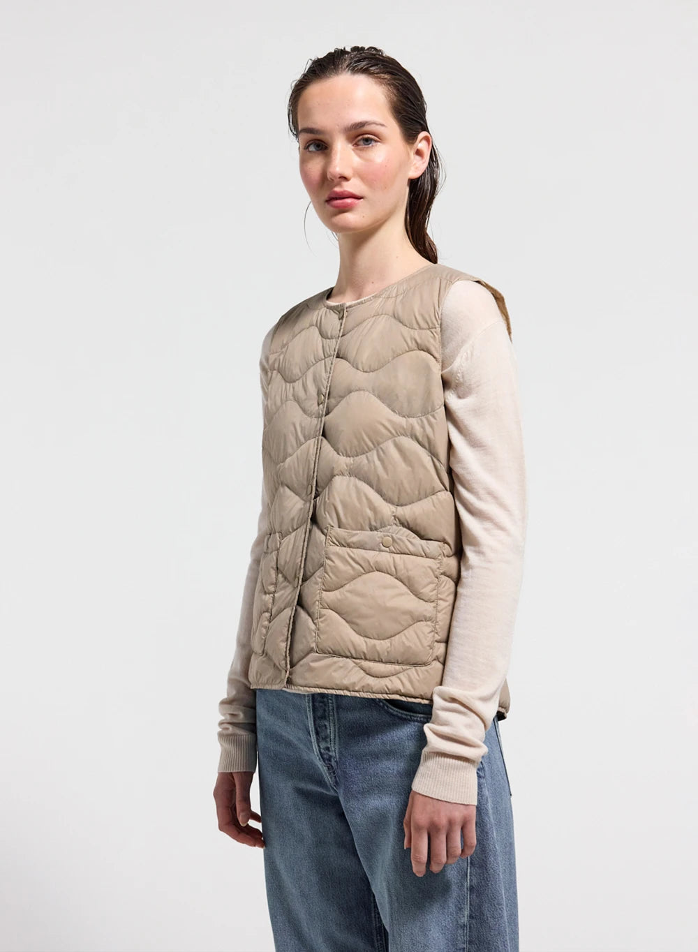 doudoune-sans-manches-femme-pyrenex-orite-vest-beige image 1