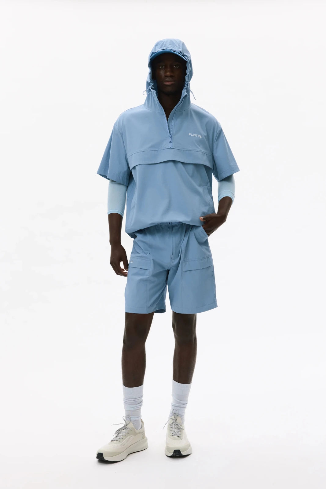 flotte-orl-ans-hoodie-anti-uv-homme-bleu-ciel-manches-courtes image 3