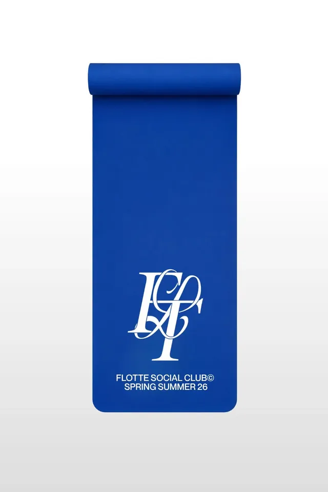 flotte-social-club-bonnie-tapis-de-yoga-avec-logo image 1
